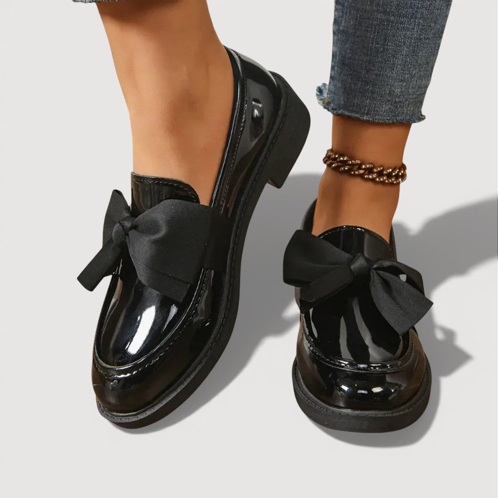 MAERYL – KNOT LOAFERS