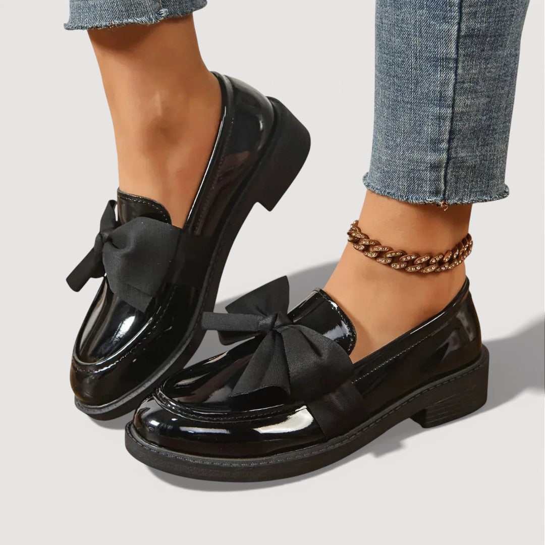 MAERYL – KNOT LOAFERS
