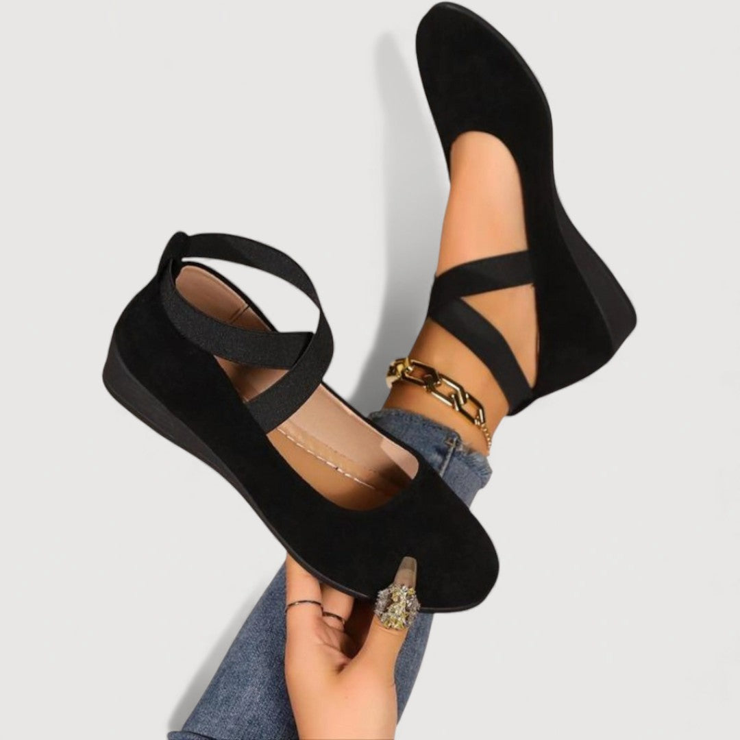 LIVIA – ELEGANT AND COMFORTABLE SLIPPERS