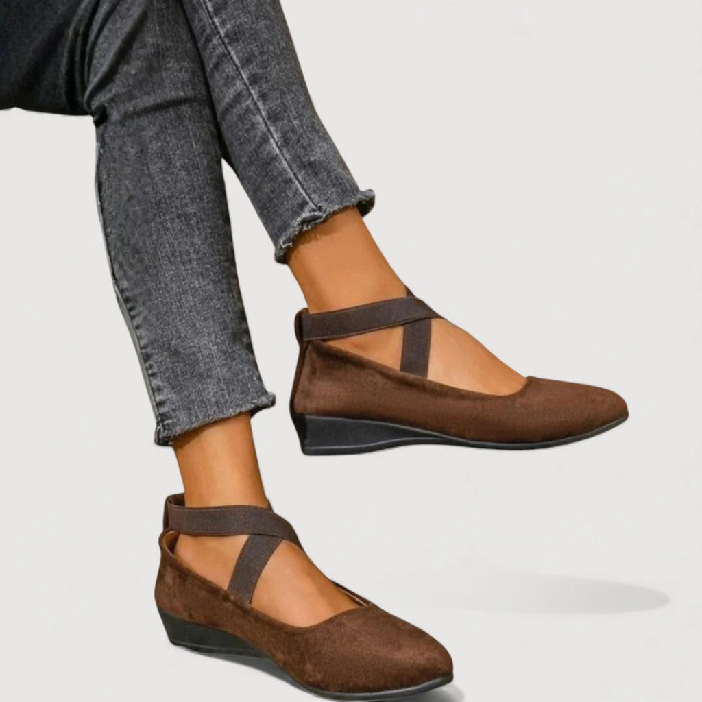 LIVIA – ELEGANT AND COMFORTABLE SLIPPERS