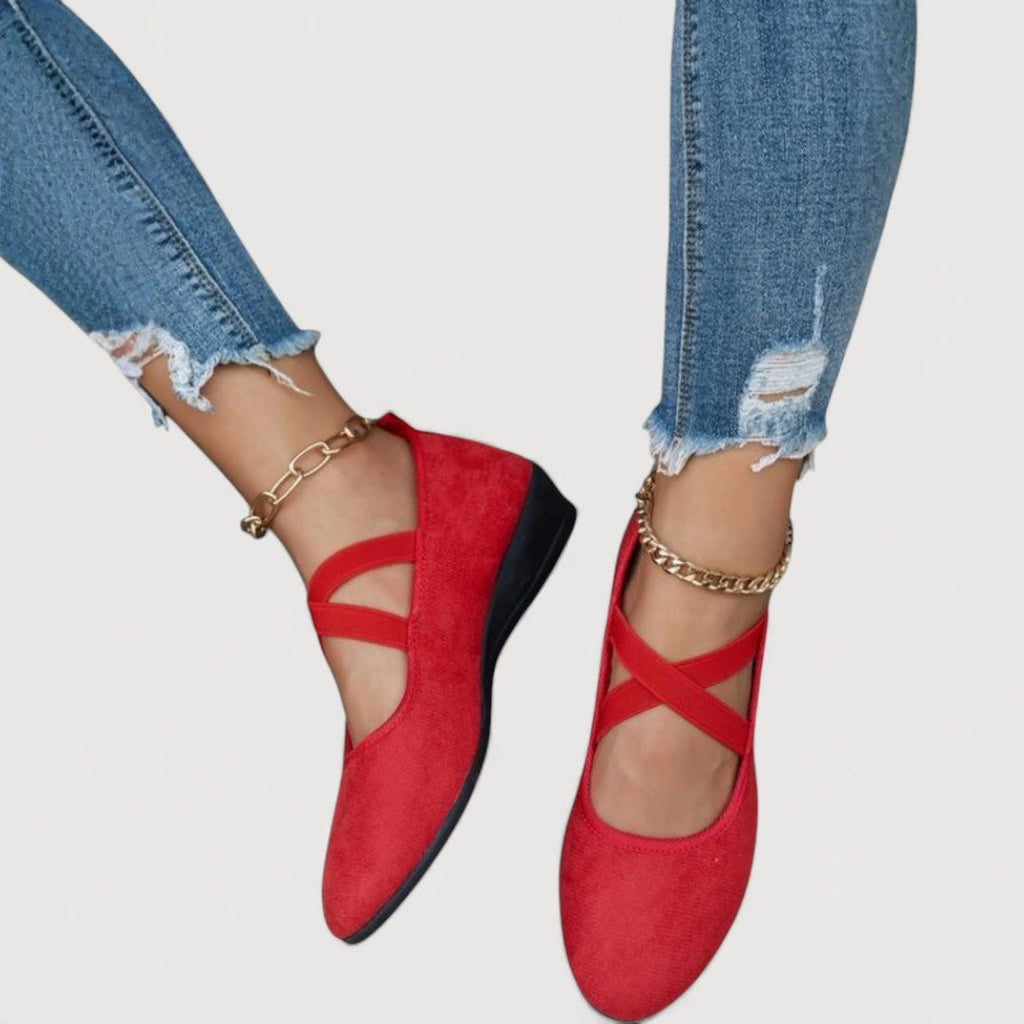 LIVIA – ELEGANT AND COMFORTABLE SLIPPERS