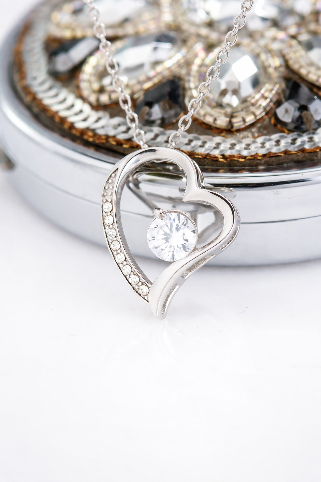 VALENTINA NECKLACE