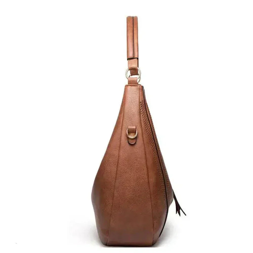 Brunhilda – Classic and Versatile Vintage Shoulder Bag